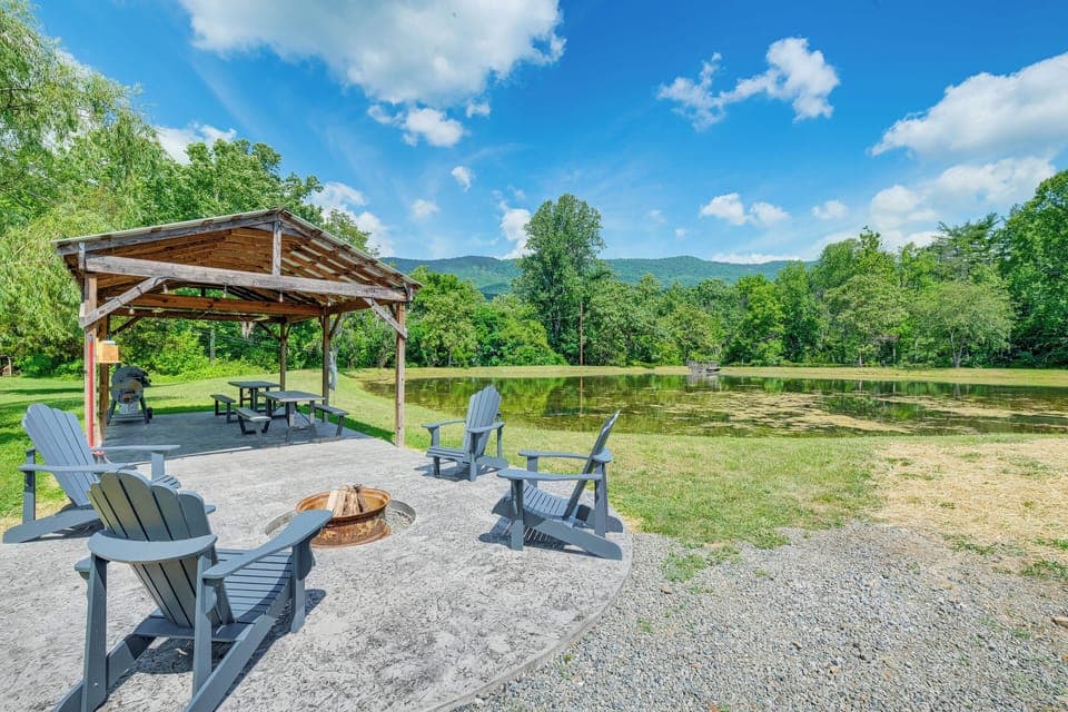 Clifton Forge Vacation Rental | 4BR | 2BA | 3 Steps to Enter | 2,800 Sq Ft