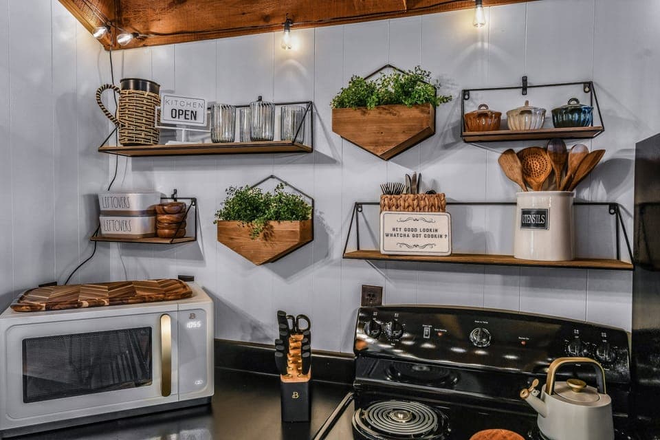 Indoors, Shelf, Microwave, Oven, Kitchen