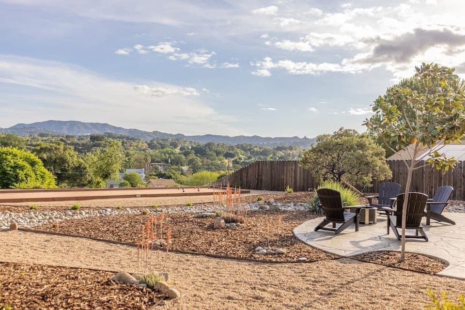 Picturesque Rosemary Retreat (579)