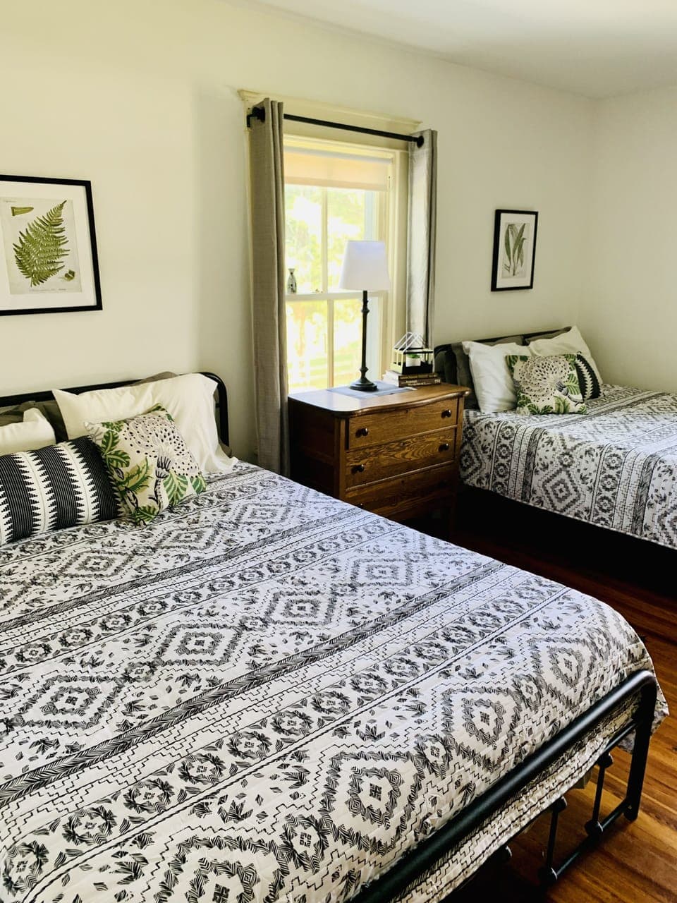 Modern Farmhouse style 
Double queen beds with attached full bath