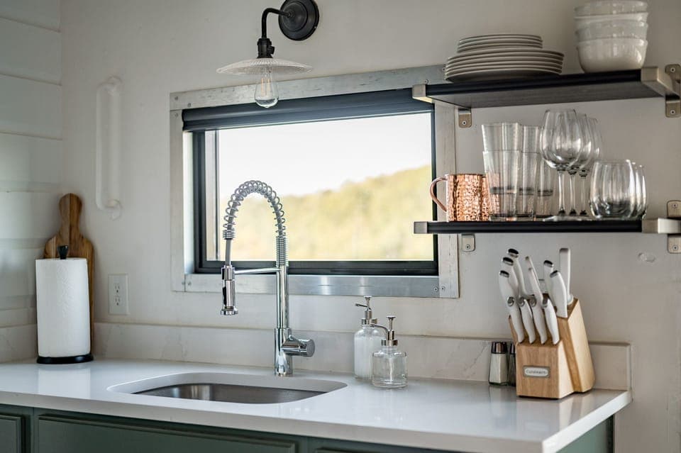 Stocked kitchen with all necessities