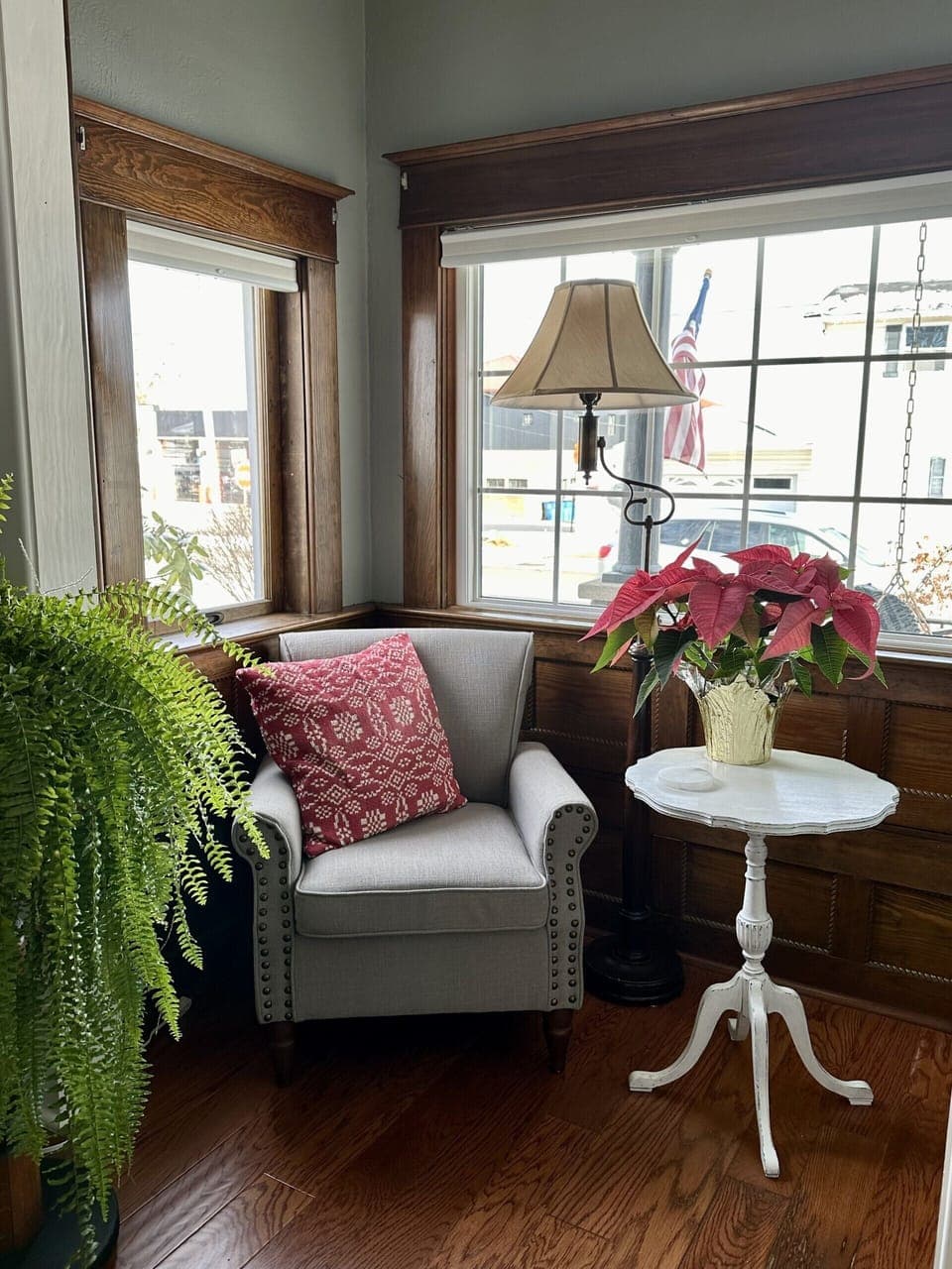 Sweet little reading nook.