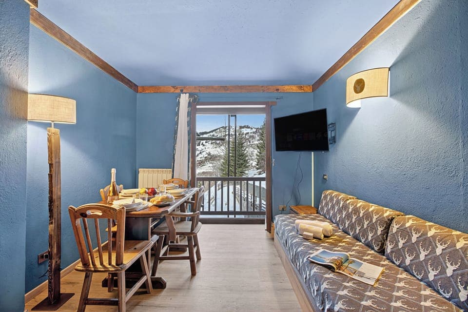 Living and dining room