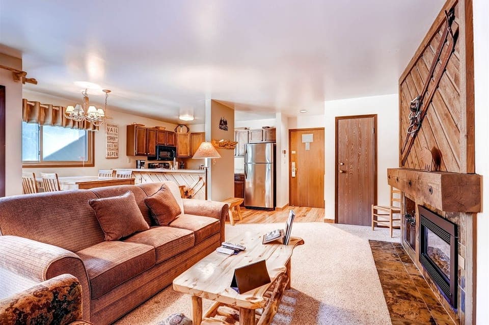 Cozy yet affordable 1 bedroom condo in West Keystone