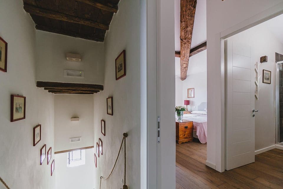 93adf9bb-b287-46dc-af38-efb2da4e0680