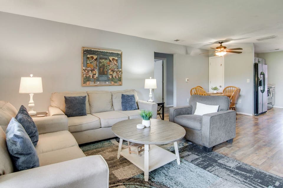 Branson Vacation Rental | 3BR | 2BA | Steps Required | 1,200 Sq Ft