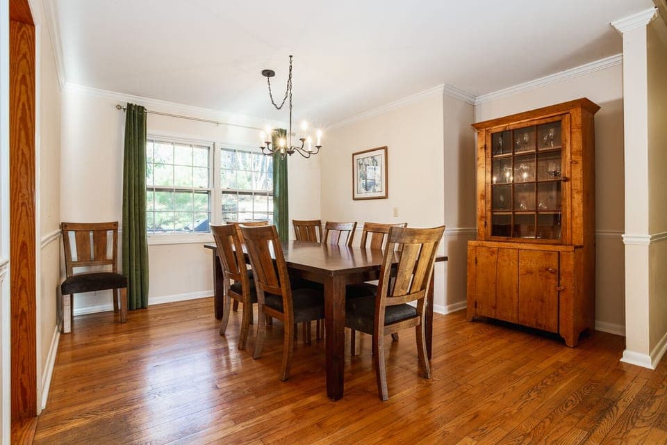 Formal Dining Room with Table for 8
