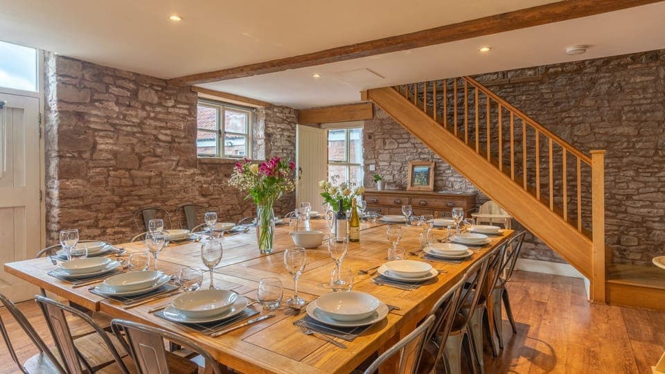 Dining Area, Lodge Barn, Bolthole Retreats