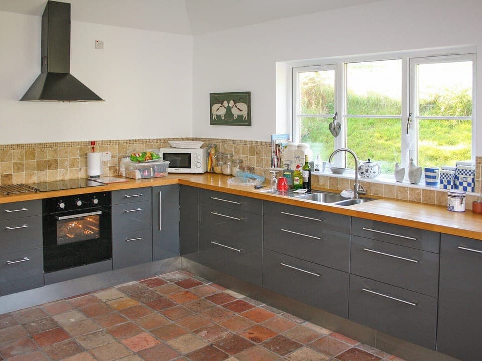 Kitchen | SQLArran Cottage, Lochranza