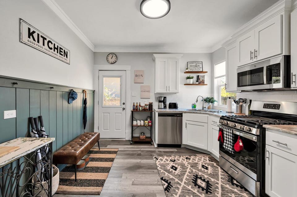 Fully equipped kitchen