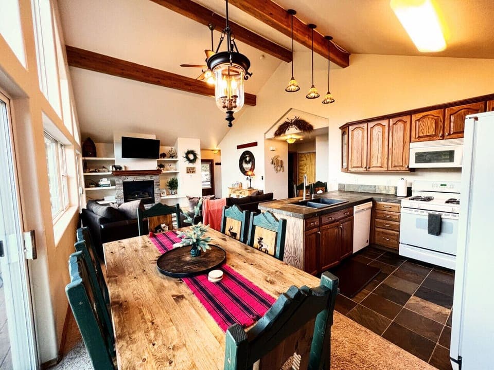 Dining Room Seats 6