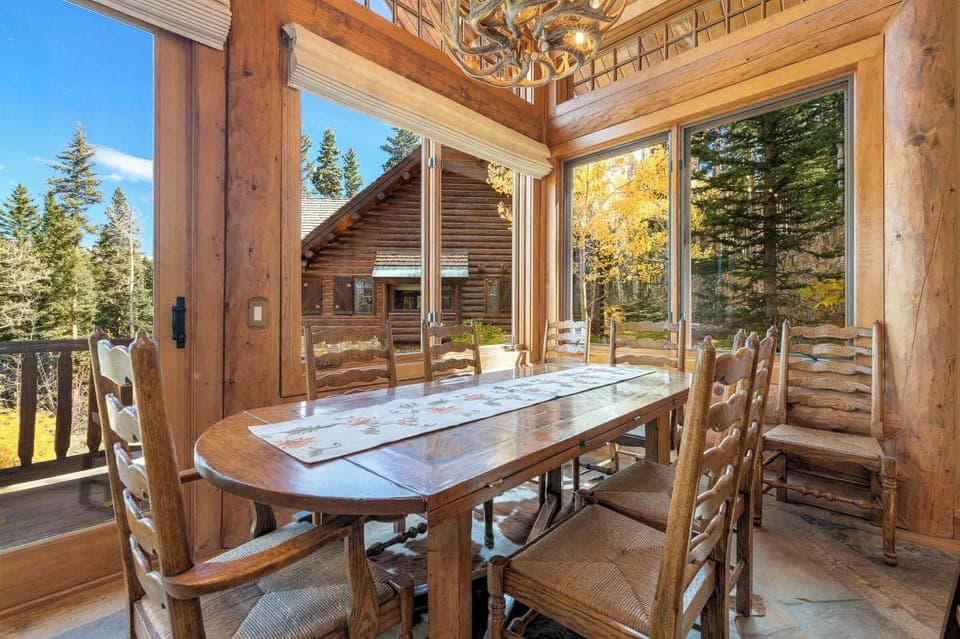 Guest House Dining Room - Summer