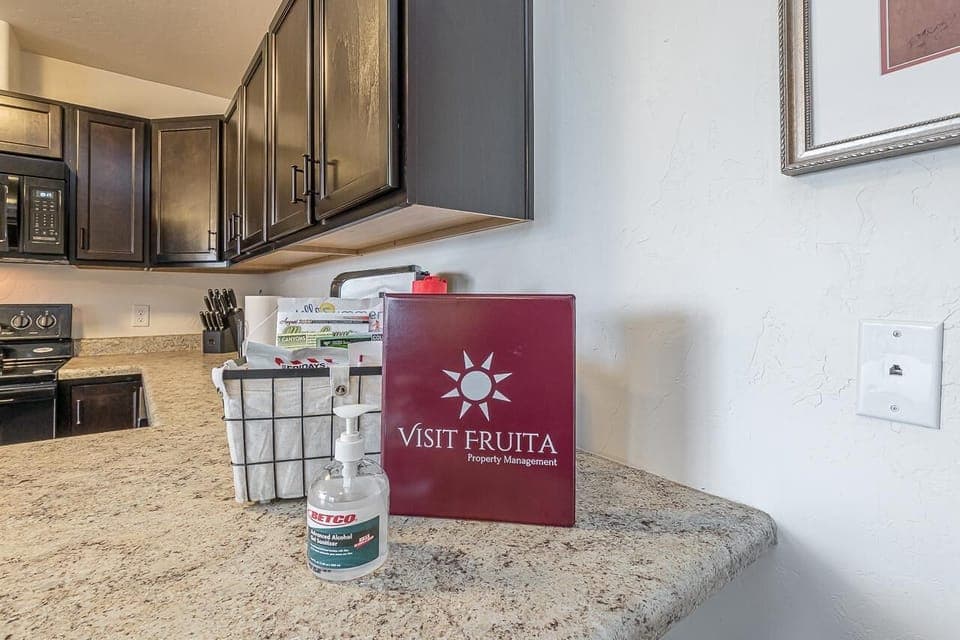 Welcome book with home information and gift basket for you!