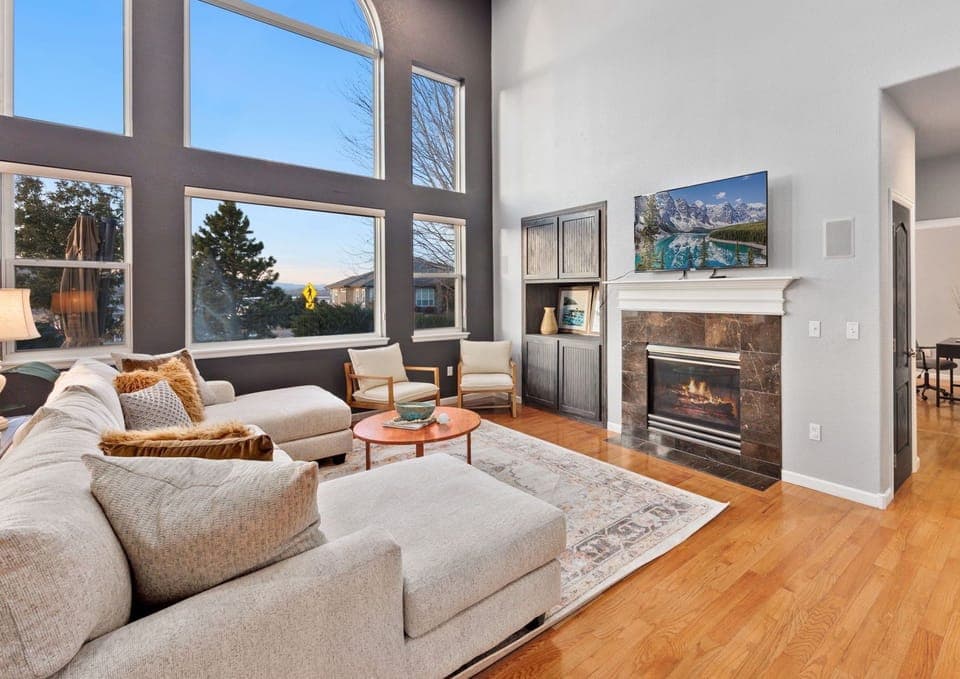 Cozy Living Area | Smart TV and Fireplace