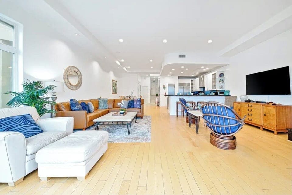 Living area with area to play games or eat 