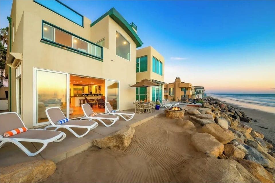 Patio with fire pit and sand area for children 