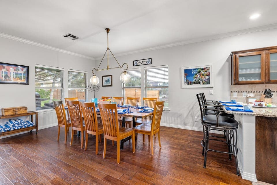 Dining Area and Bar Seating