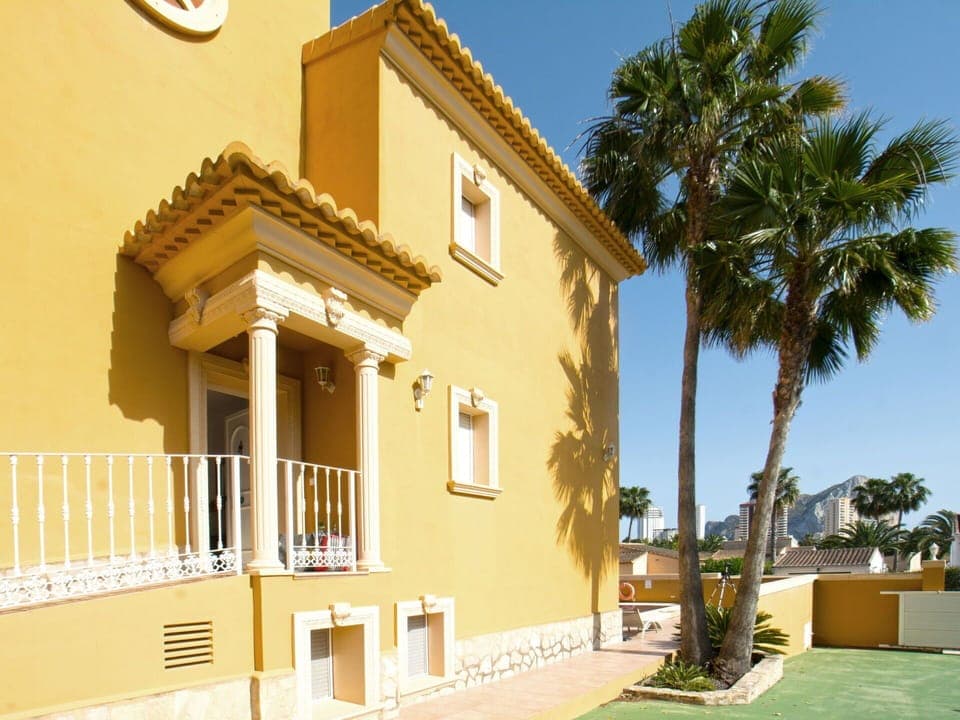 Plant, Building, Property, Sky, Tree, Window, Stairs, Architecture, Yellow, House