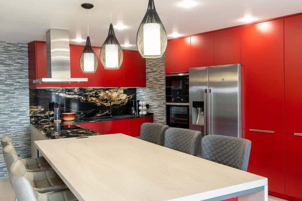 Kitchen with seating