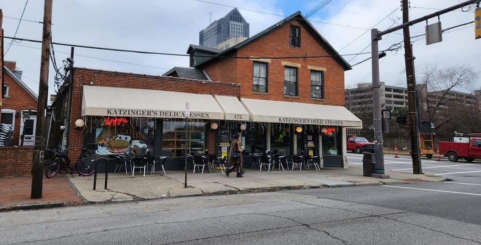 The famous Katzinger's Deli is in walking distance.