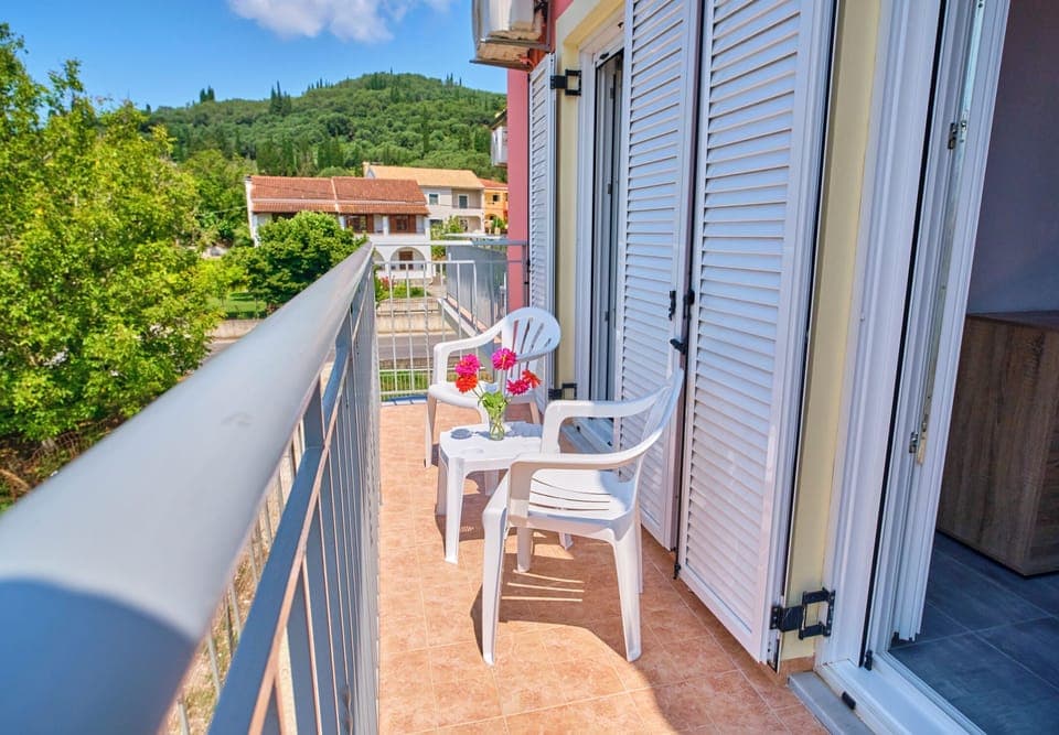 Stacys Apartment 2 near Sidari- By the balcony