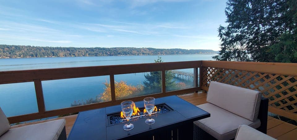 Enjoy warmth of fire while watching fishing activities on the Illahee dock