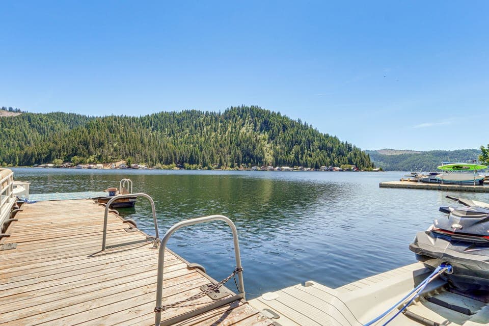 Shared Boat Dock | Pontoon Boat & Jet Ski Unavailable