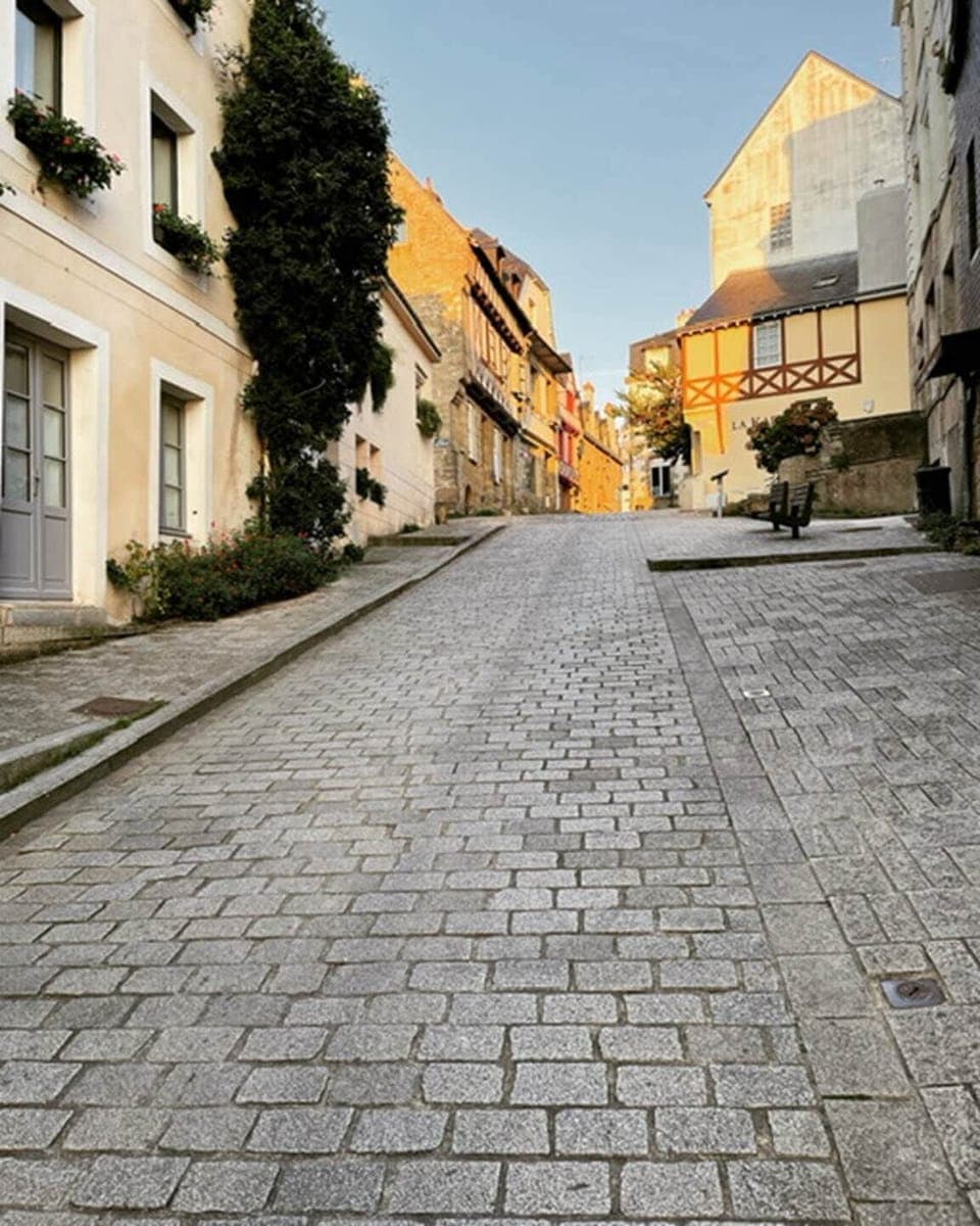 Belles de Bretagne- rue du château Saint Goustan