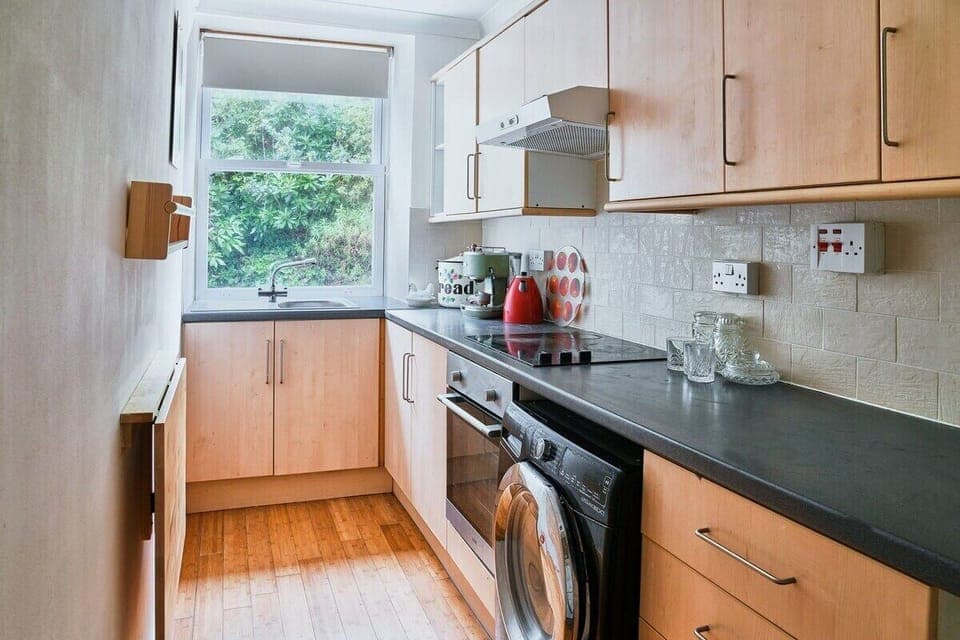 Freshwater River View, Innellan - Host & Stay