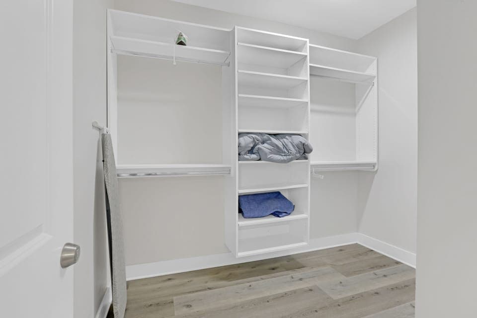 Master walk in closet.

* Both units are identical