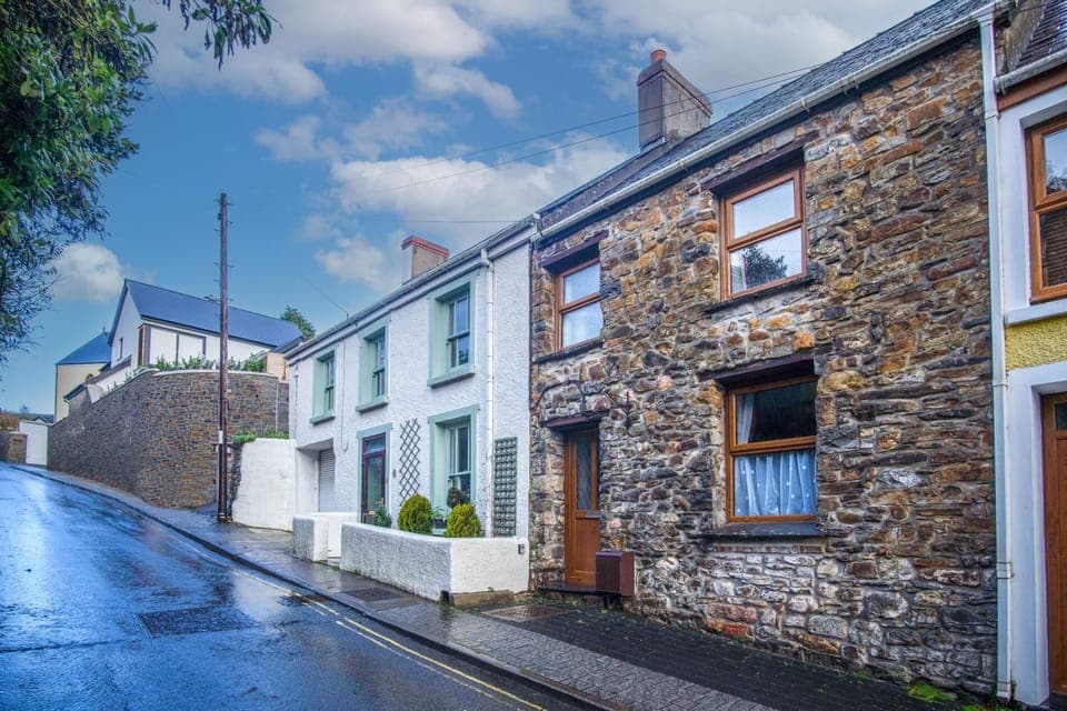 Church Terrace - 3 Bedroom Cottage - Saundersfoot (14582)