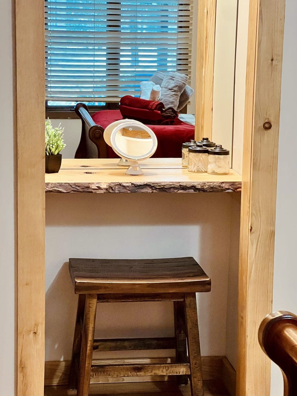 Makeup Vanity