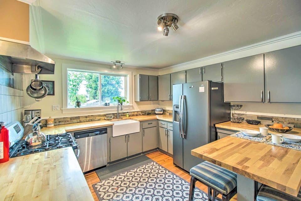 kitchen | Cooking Basics | Drip Coffee Maker | Crockpot | Microwave | Toaster