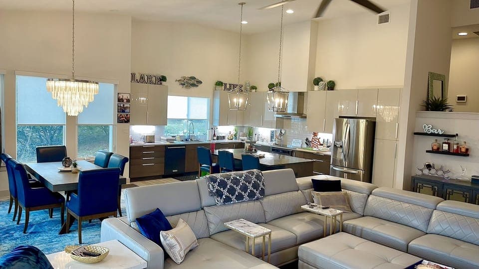 Dimmers on every light to create the ambience. 