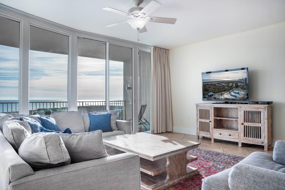 Caribe Resort D1113 Living Room