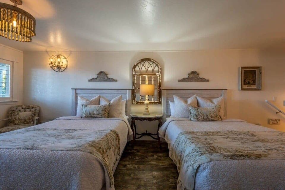 Charming Coastal Decorations