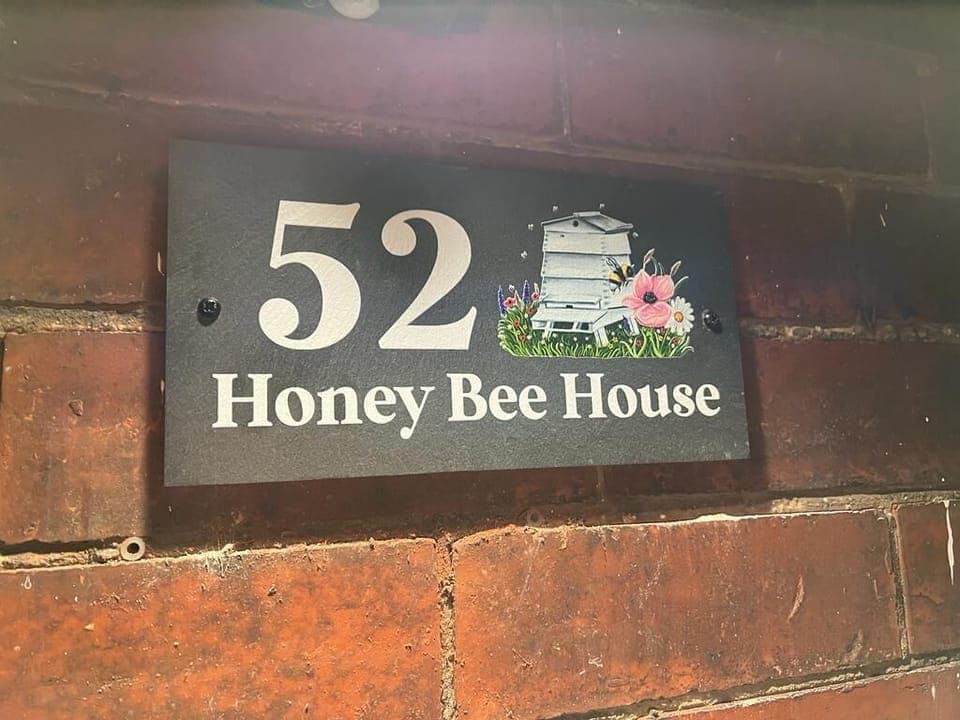 Welcome to Honey Bee House
