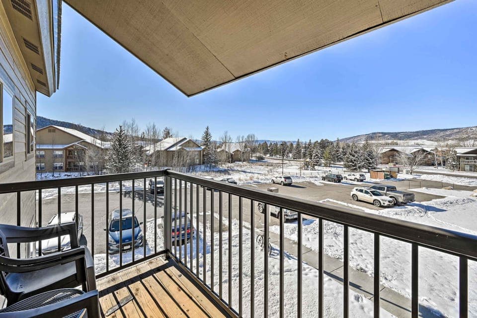 Private Balcony | Mountain View