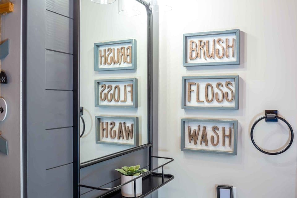 Full Bathroom - Upstairs