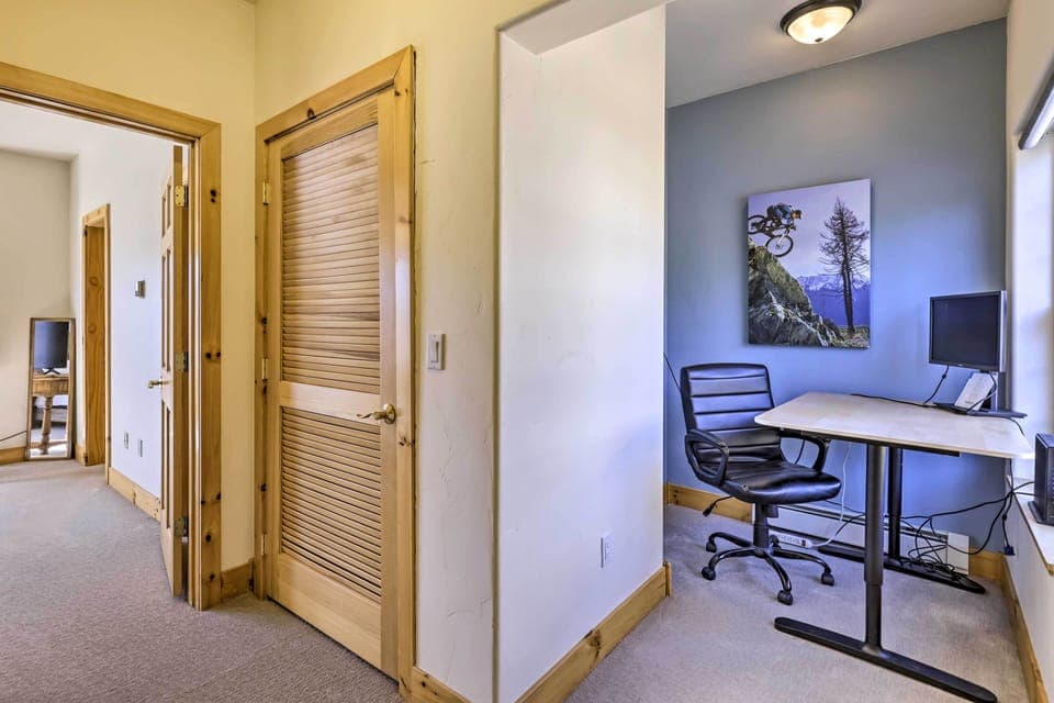 Office | Laptop Friendly | 1st Floor