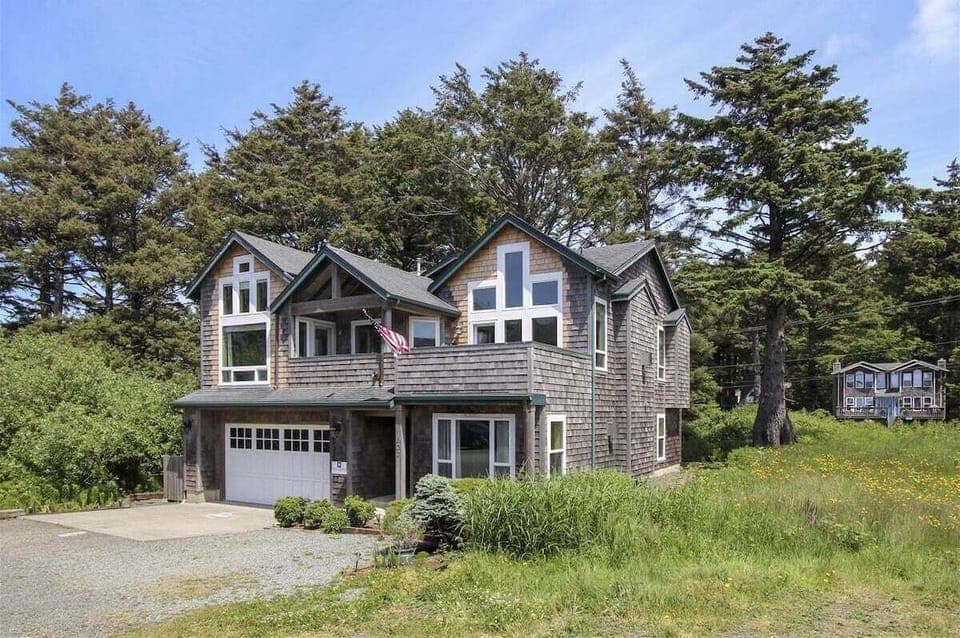 Exterior at Quail Cove