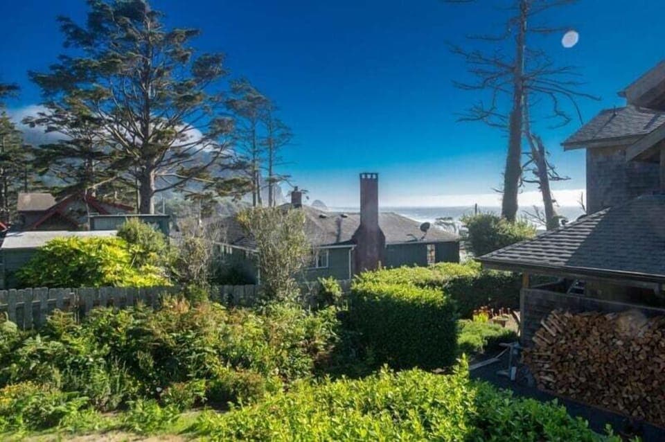 view to the south from the deck at Little Caper