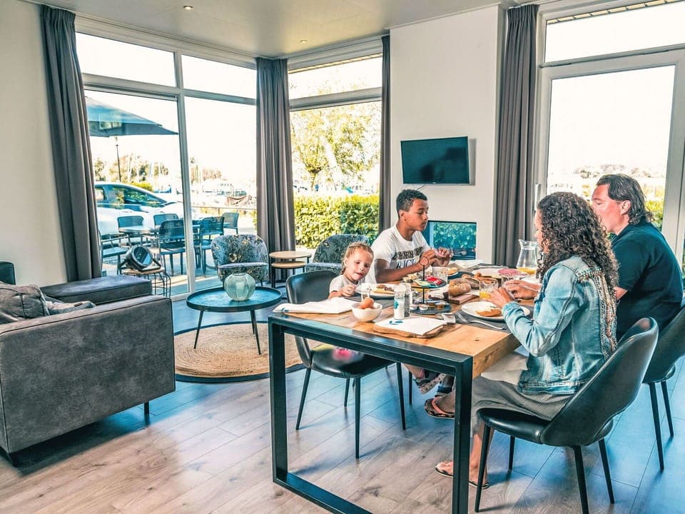 Table, Furniture, Window, Interior Design, Building, Tableware, Leisure, Chair, Couch, Living Room