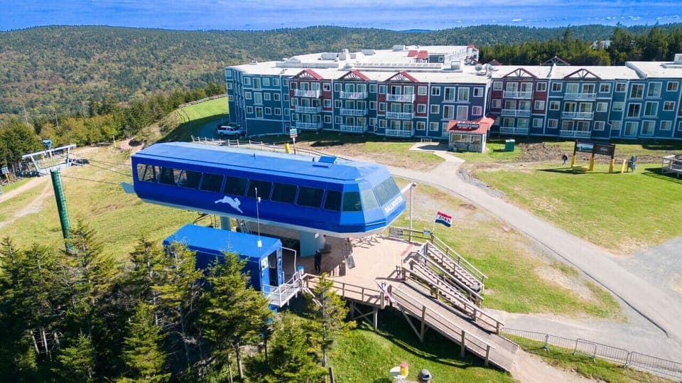 Great location! Steps away from the Ballhooter Lift