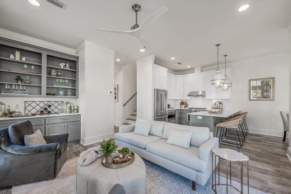 Modern Coastal Ambiance 