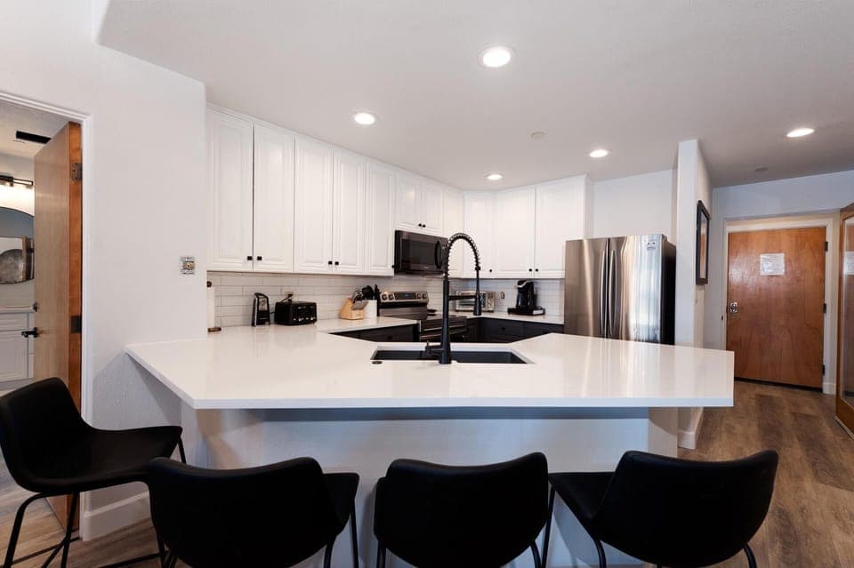 Fully Stocked Kitchen