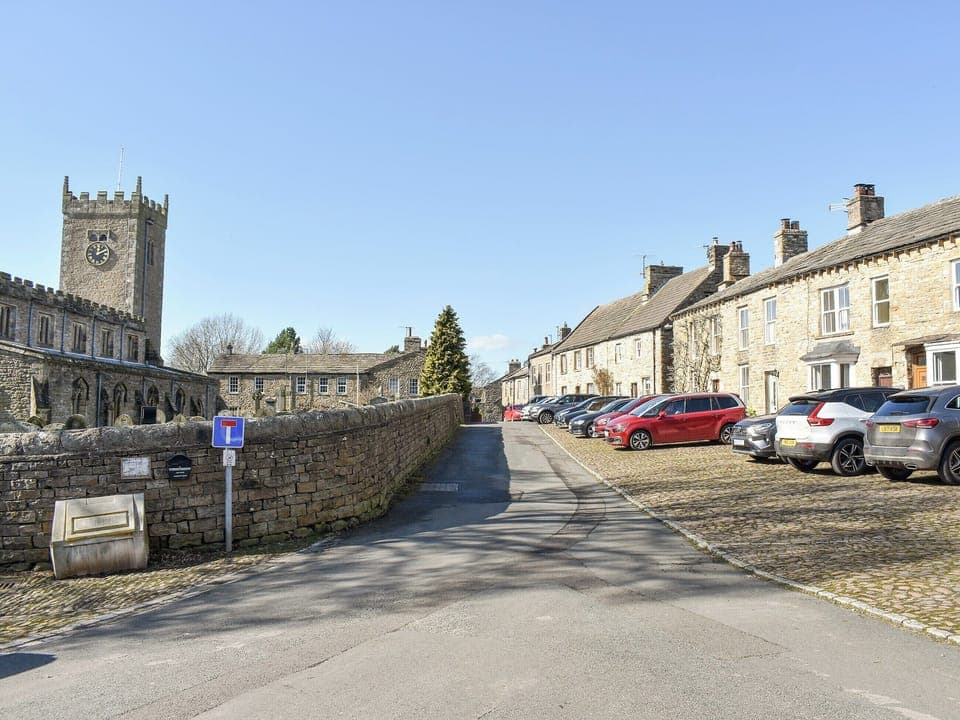 Setting | Campanula House, Askrigg, near Wensleydale