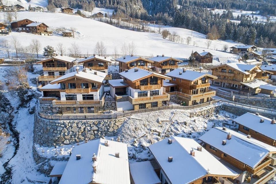 Holiday Home Exterior [winter]