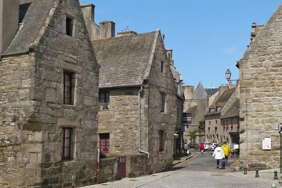 Region [summer] (>5 km)