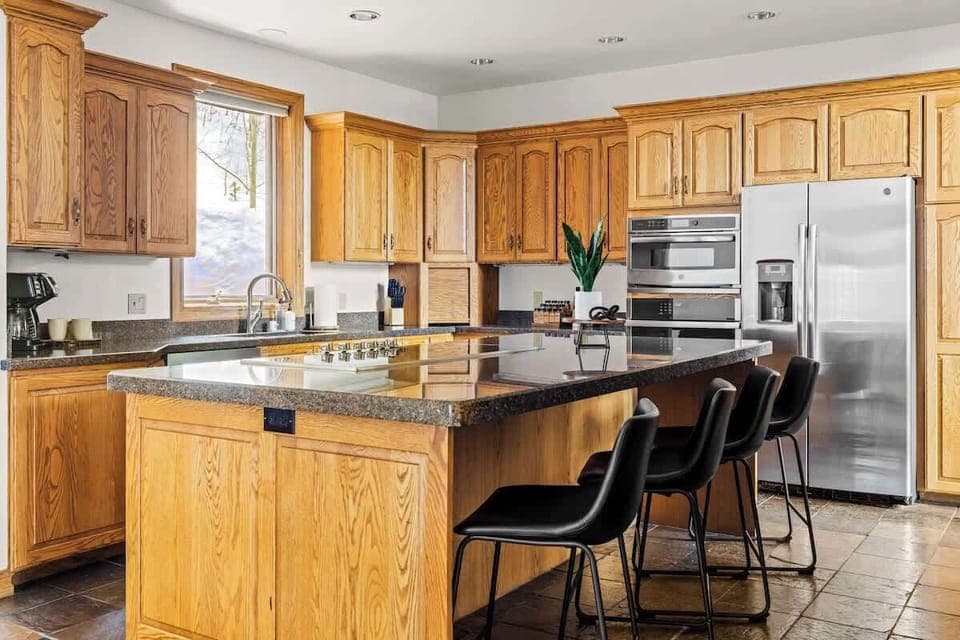 Kitchen with seating